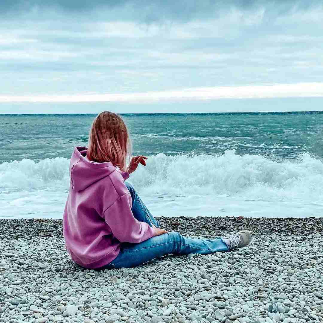 Usamljena Srca: Razlozi Zašto Provodimo Život Sami​